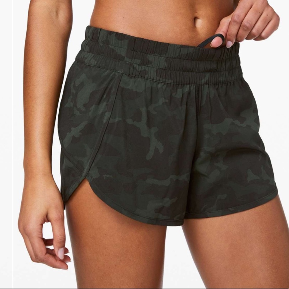 LULULEMON Tracker V Short 4”